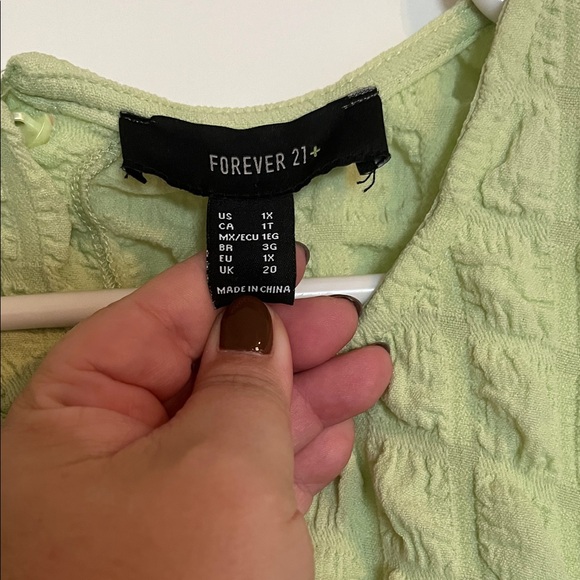 Forever 21 Light Green Textured Dress - Picture 2 of 5